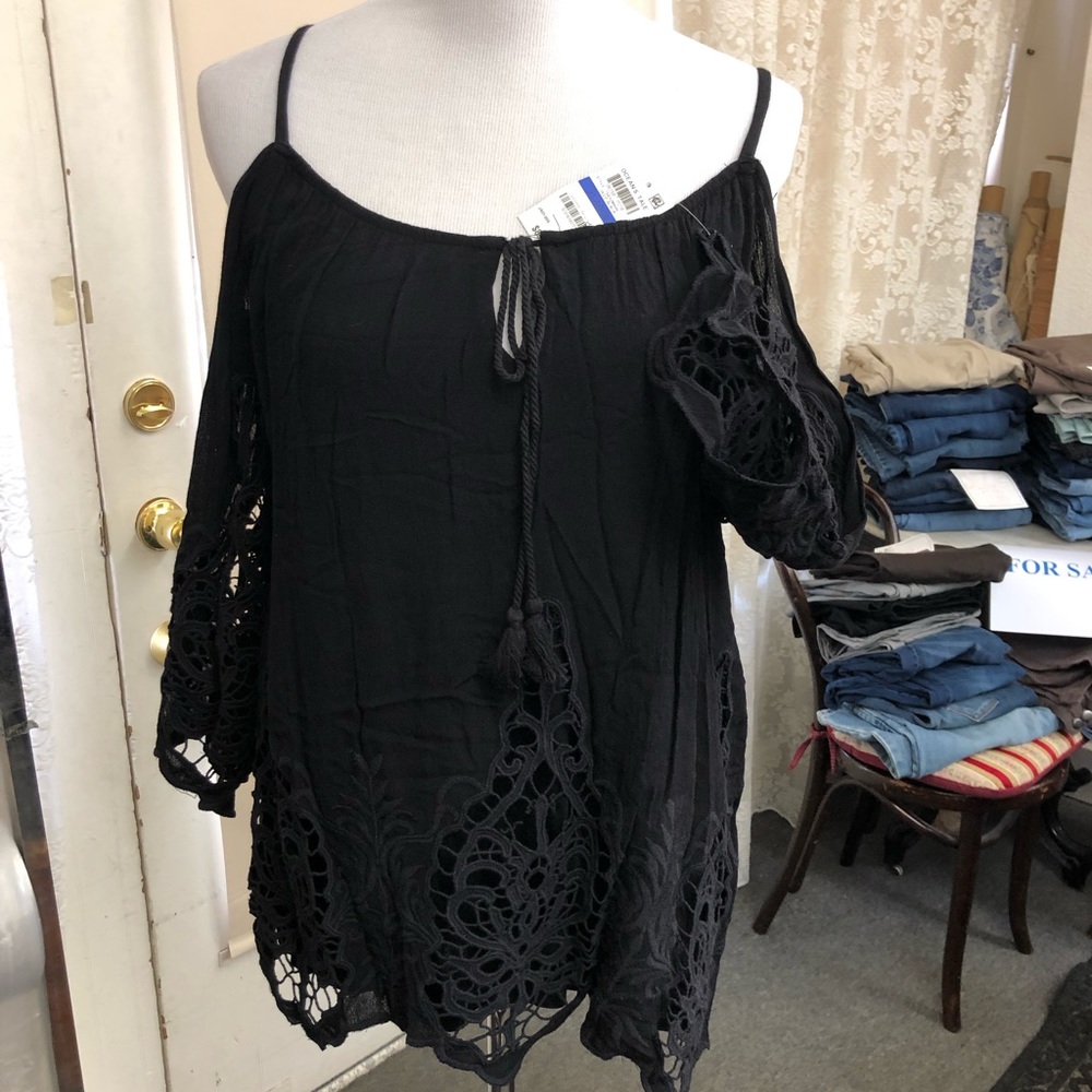 Rayon cold sleeve blouse
